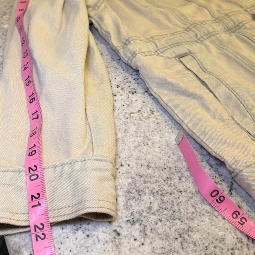 Universal Thread Denim Jacket Beige Utility Drawstring‎ Waist Size M
